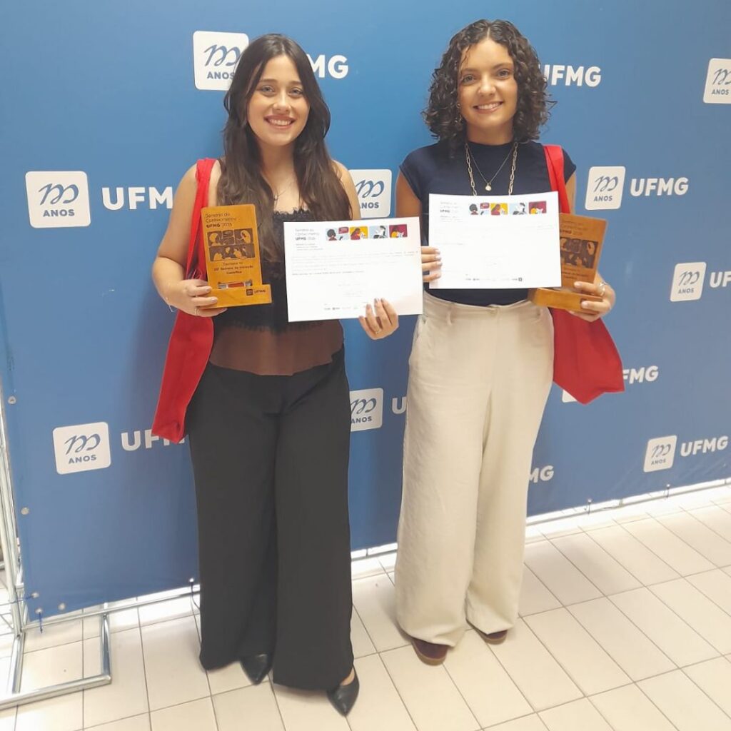 Alunas do DCC recebem premiações na XXXV Semana de Iniciação Científica