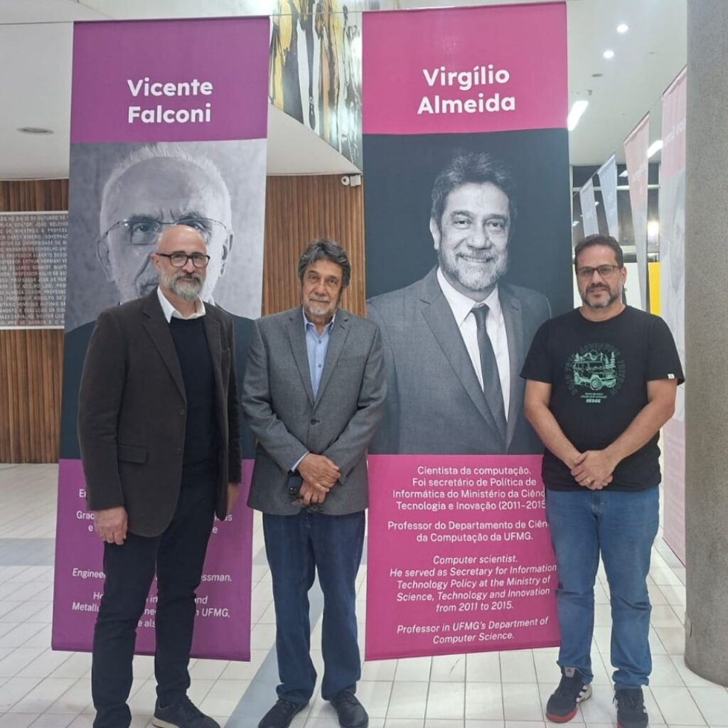 Professor do DCC Virgílio Almeida é homenageado em exposição que celebra os 99 anos da UFMG